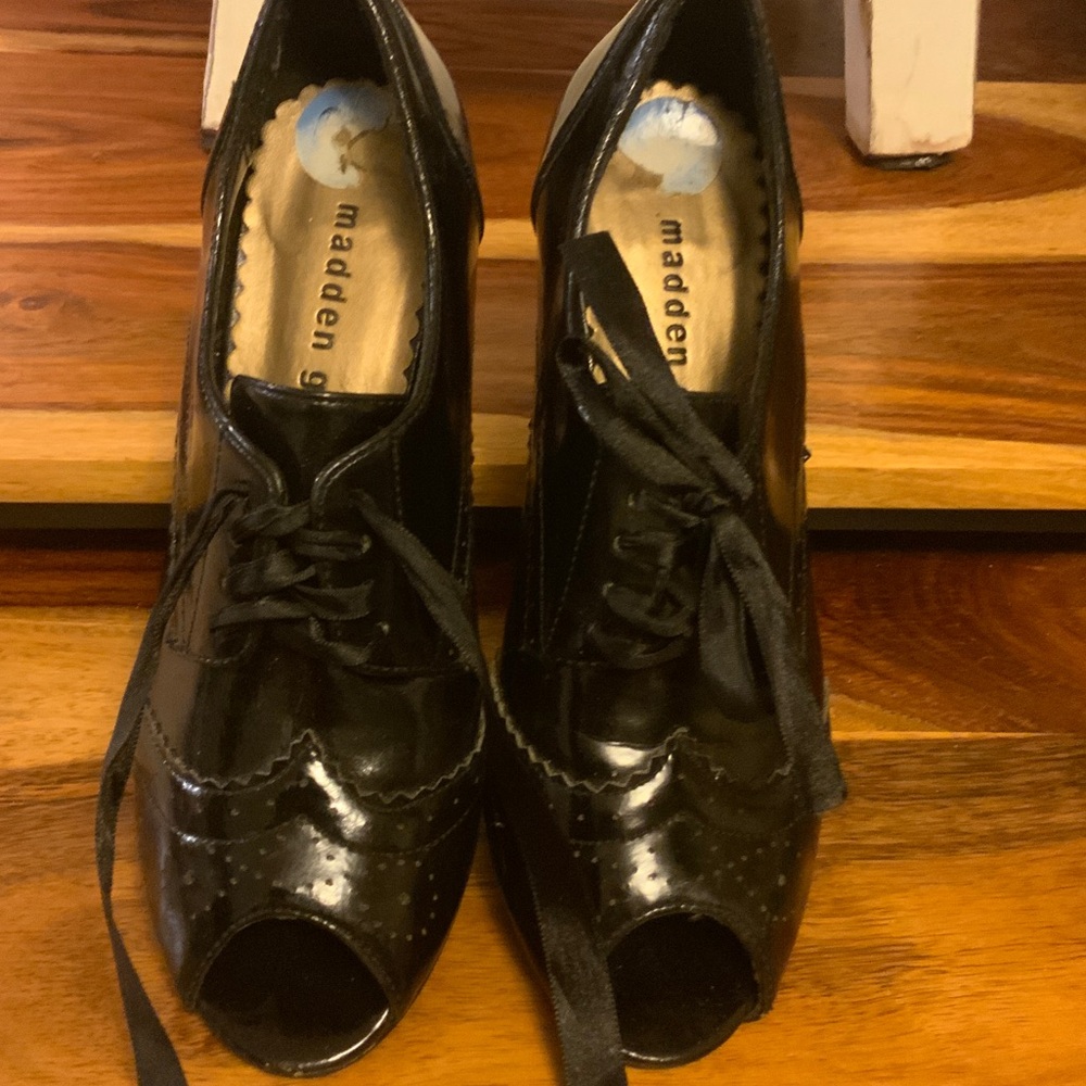 Madden Girl Rileigh Black Lace-Up Peep Toe Heels